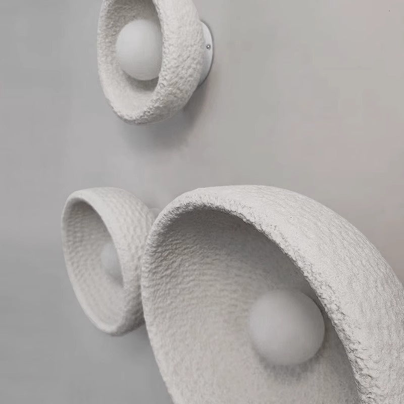 Applique murale disque texturée | Luminaire artistique en relief