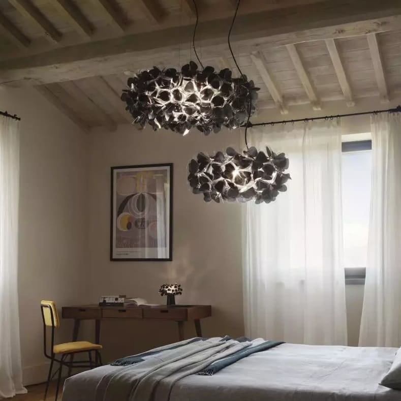 Suspension florale sculpturale noire