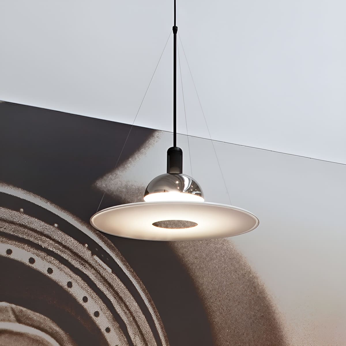 Suspension sculpturale circulaire | Design suspendu & éclairage indirect