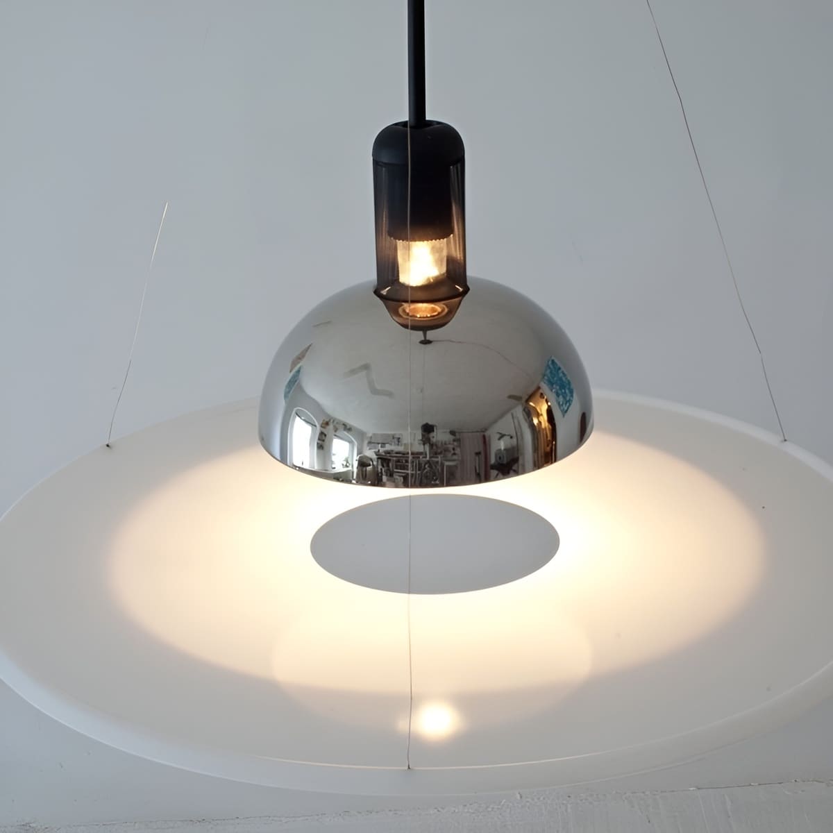 Suspension sculpturale circulaire | Design suspendu & éclairage indirect