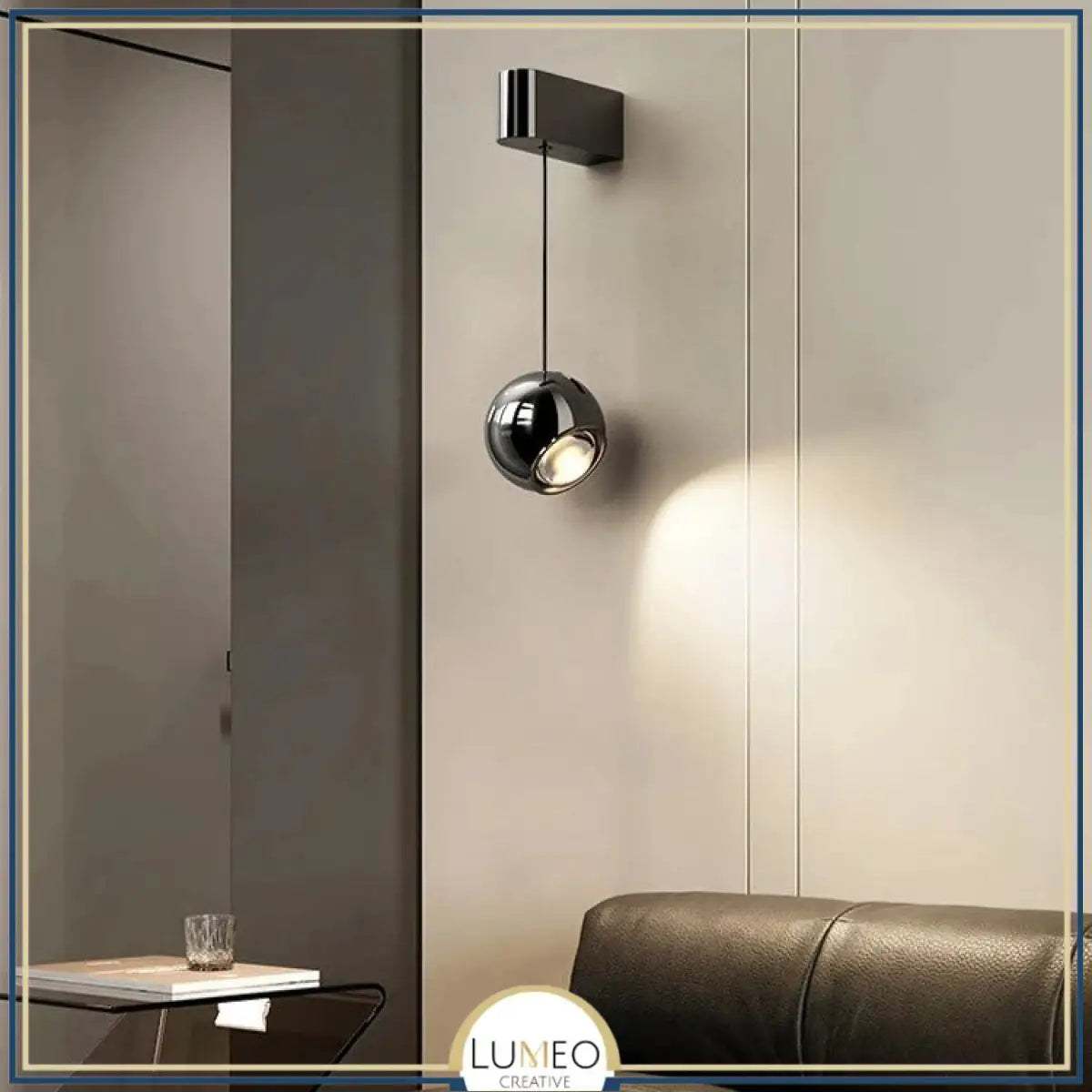 Applique murale boule suspendue chromée | Luminaire design ajustable pour chambre ou salon