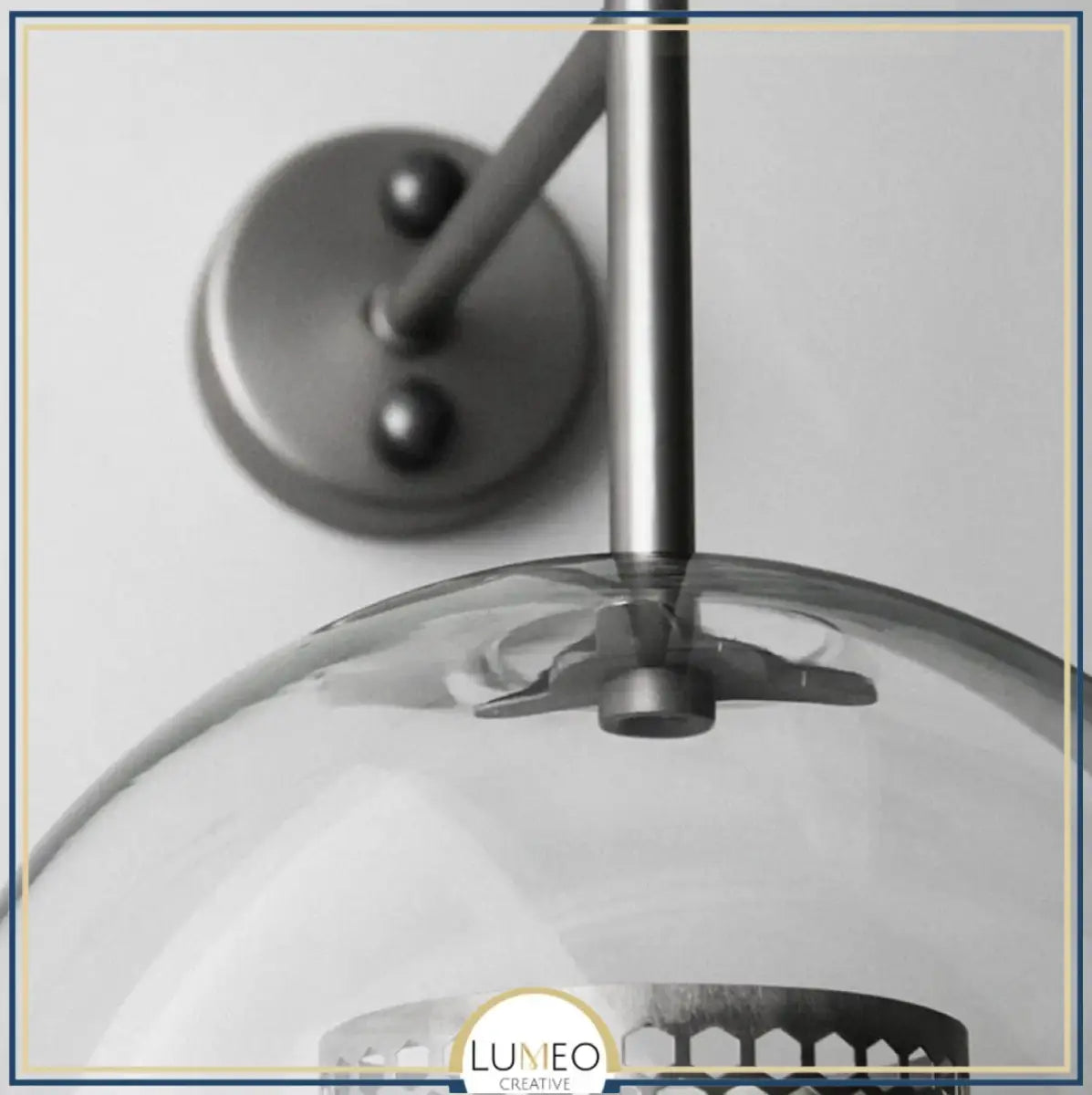 Applique murale cylindrique verre & métal | Luminaire mural style art déco moderne