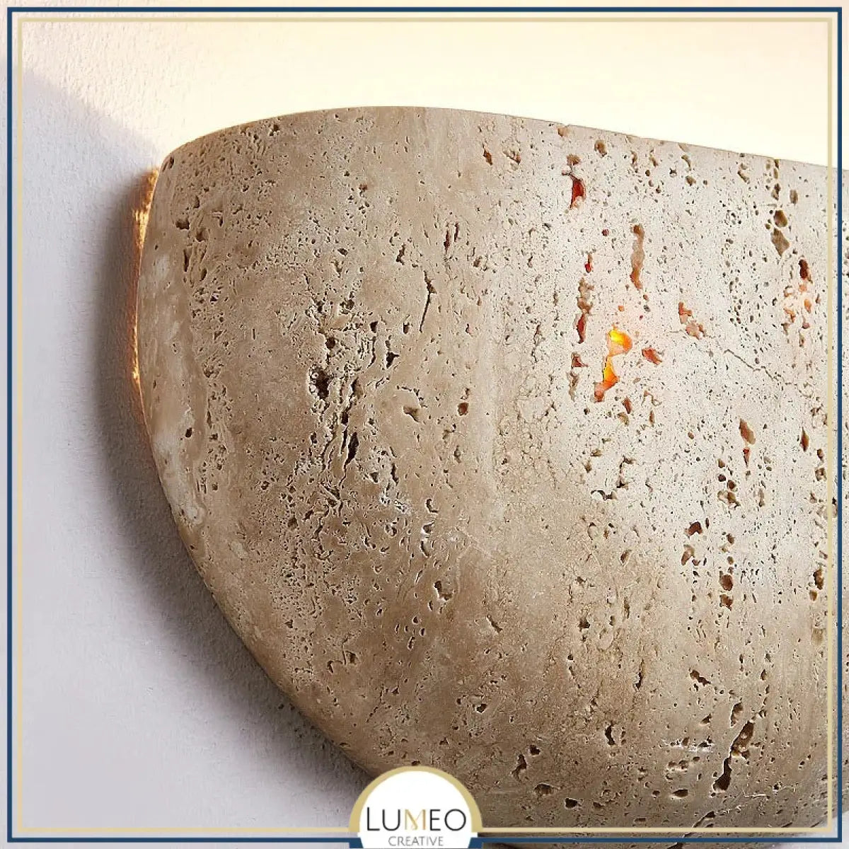 Applique murale demi lune en pierre naturelle | Luminaire sculptural à lumière indirecte