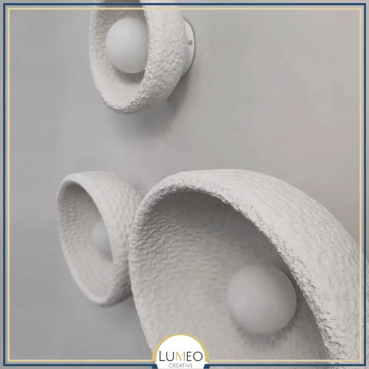Applique murale disque texturée | Luminaire artistique en relief