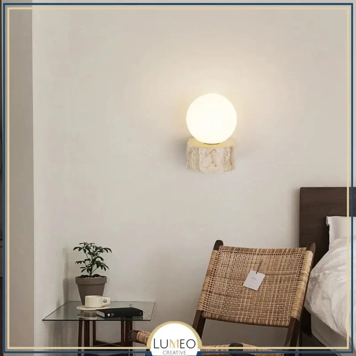 Applique murale globe et pierre naturelle | Luminaire minimaliste au charme brut