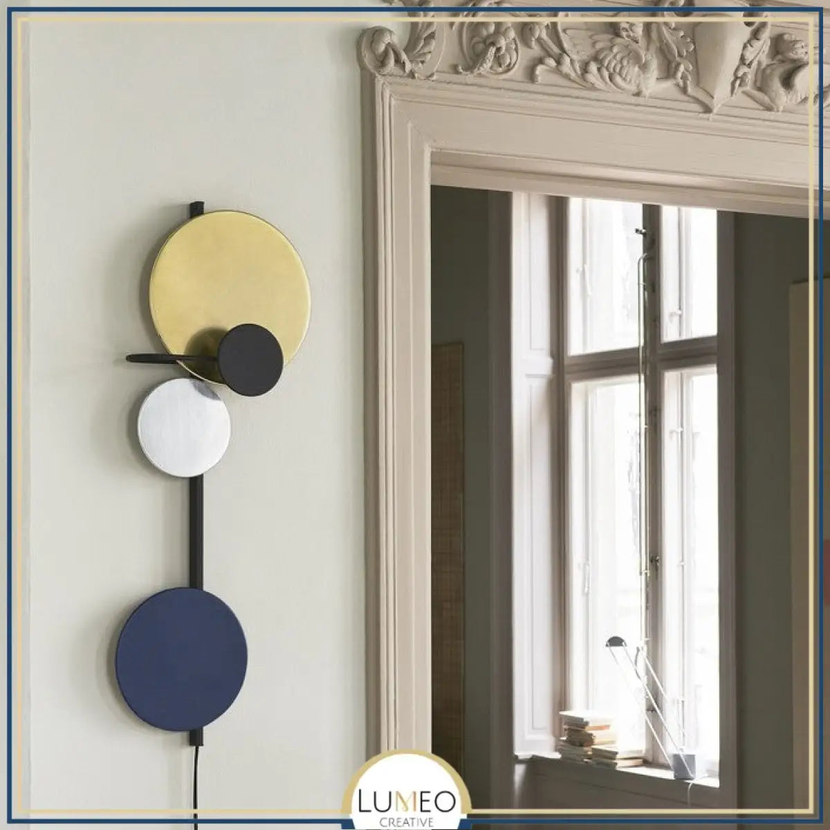 Applique murale graphique à disques colorés