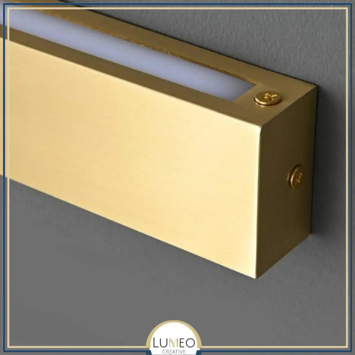 Applique murale orientable minimaliste | Liseuse LED en finition or ou noire