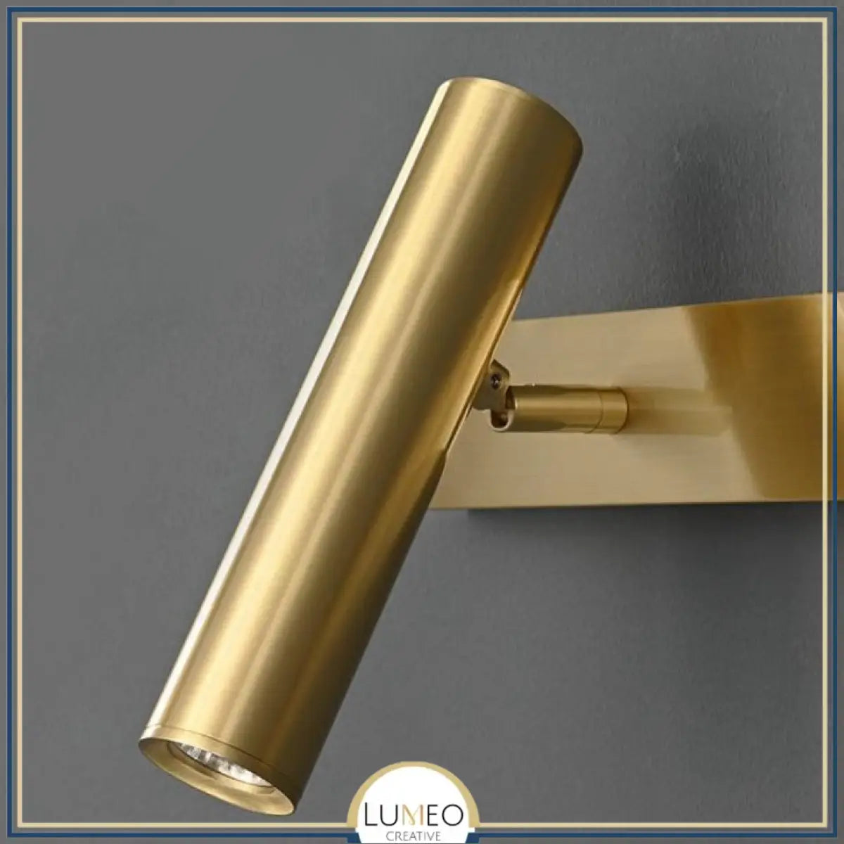 Applique murale orientable minimaliste | Liseuse LED en finition or ou noire