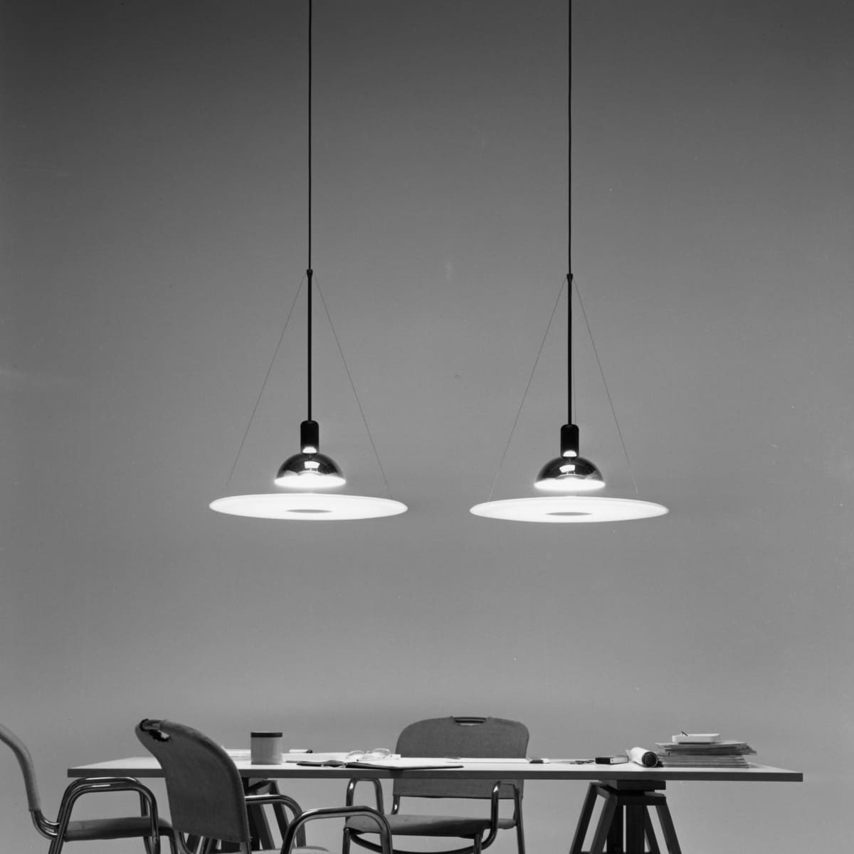 Suspension sculpturale circulaire | Design suspendu & éclairage indirect