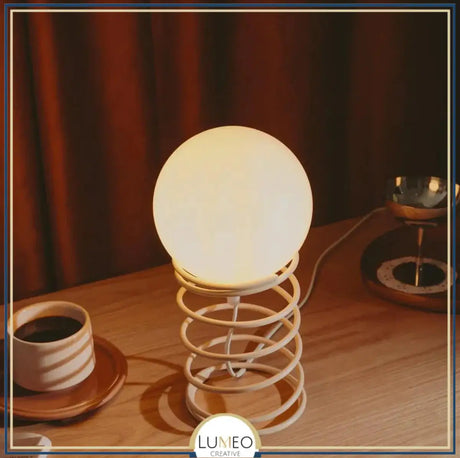 Lampe à poser design globe ressort | Élégance contemporaine B
