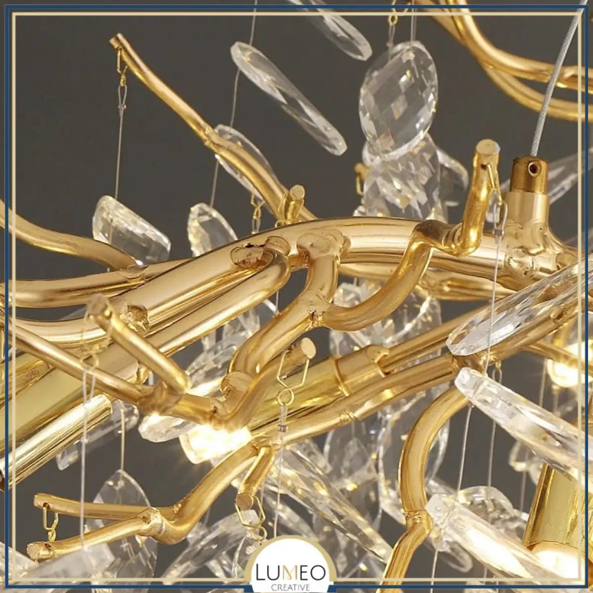 Lustre cascade cristalline doré ou argenté