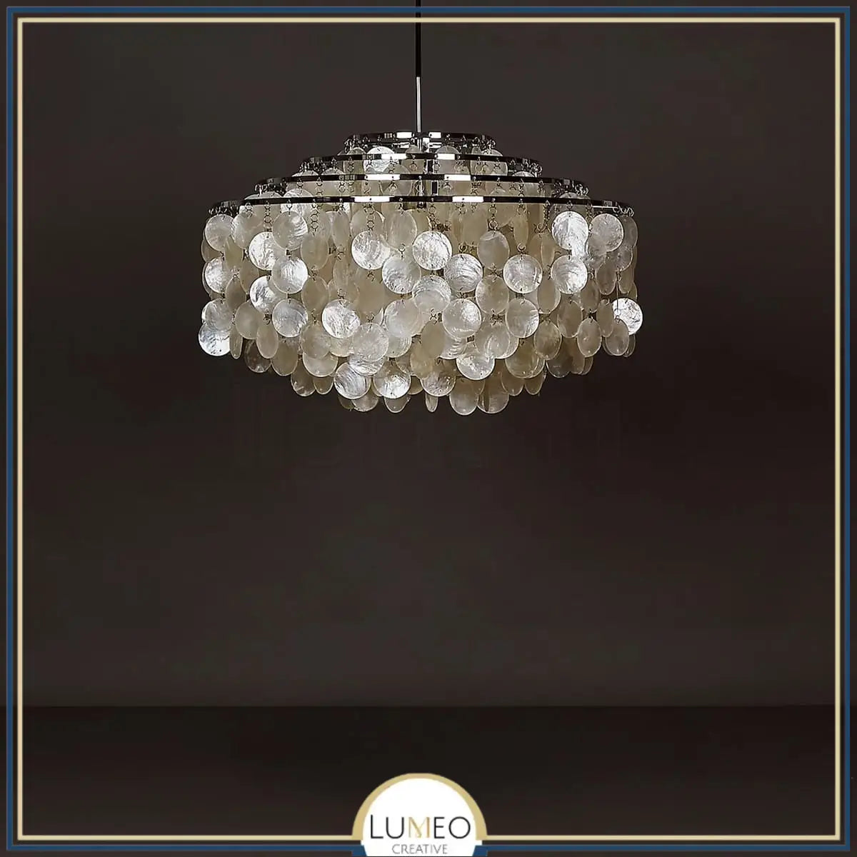 Lustre design en coquillages naturelles