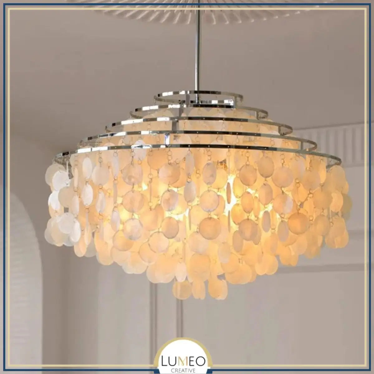 Lustre design en coquillages naturelles