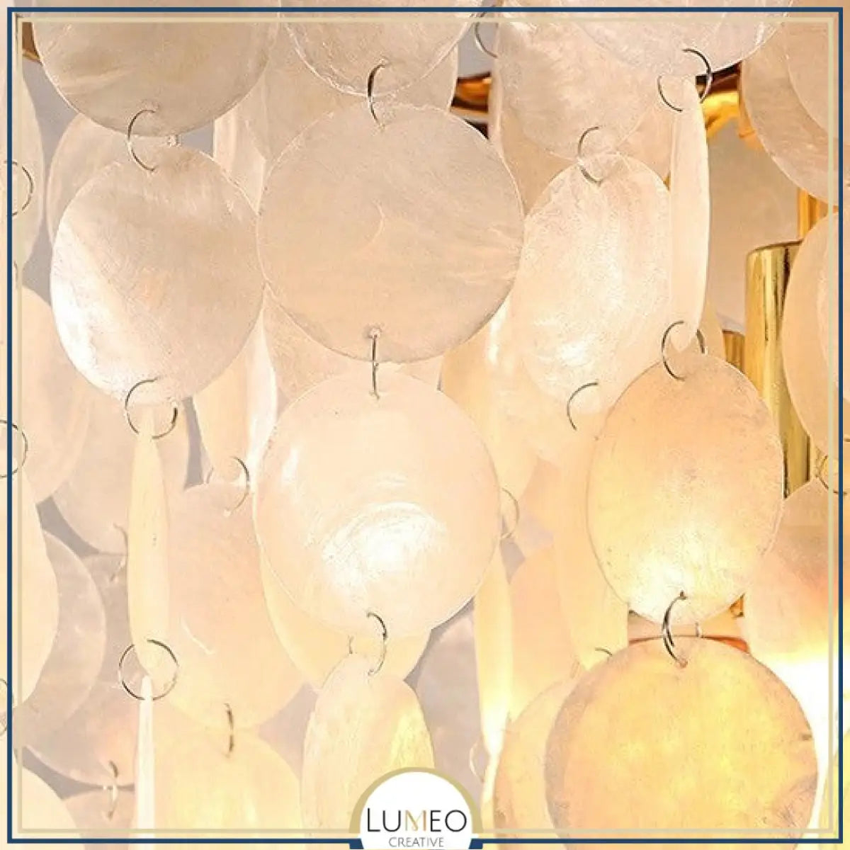Lustre design en coquillages naturelles