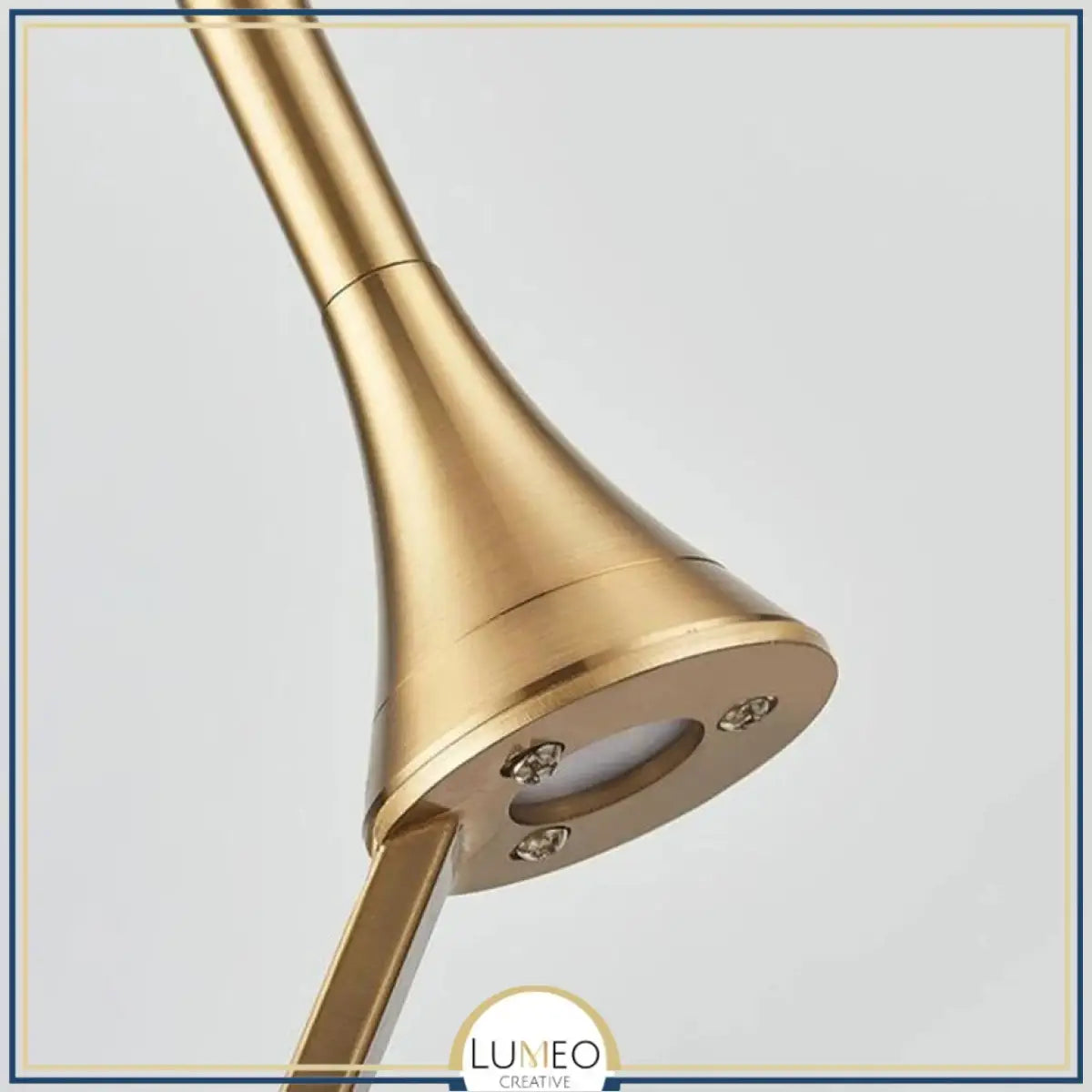 Lustre suspendu cristal ondulé en métal doré ou argenté