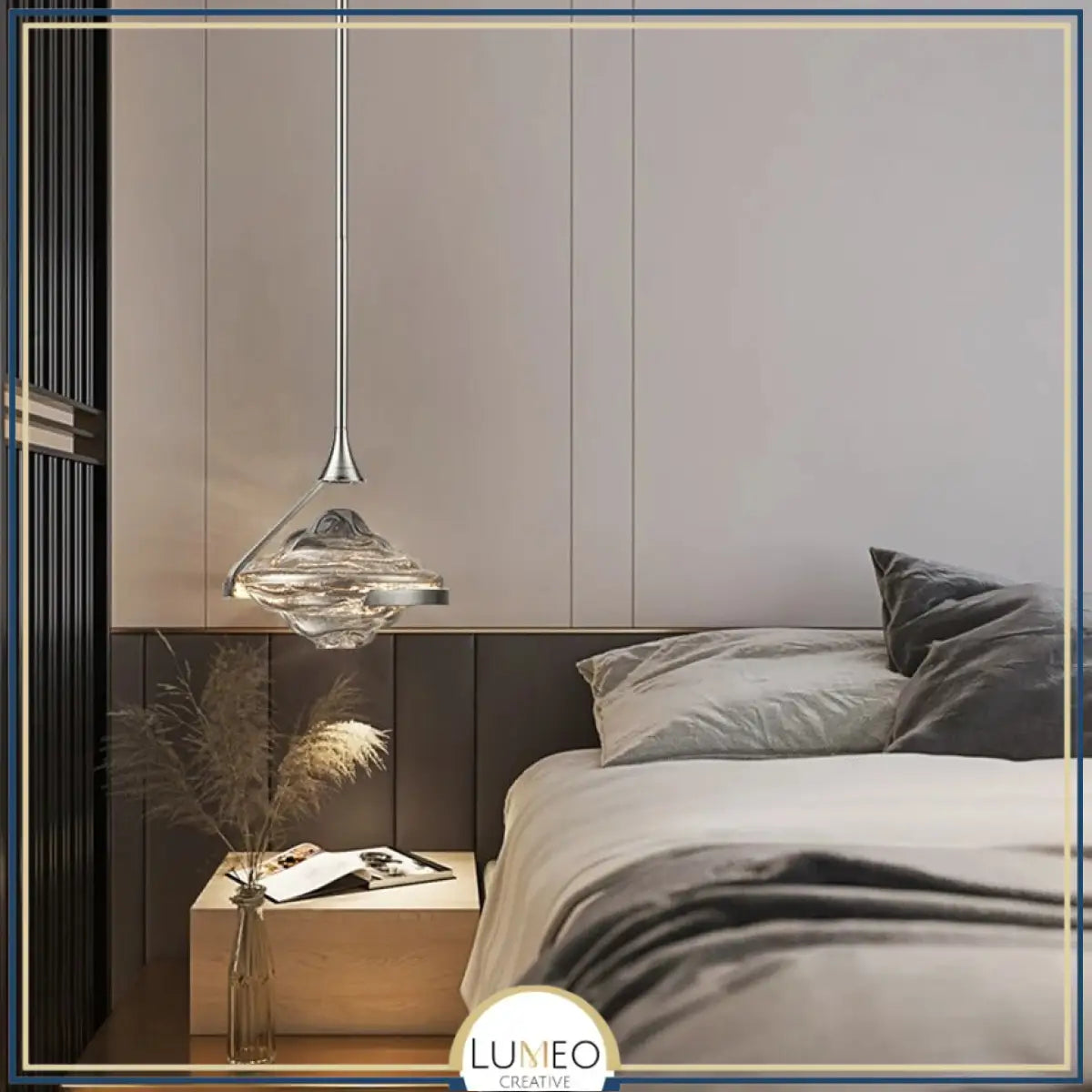 Lustre suspendu cristal ondulé en métal doré ou argenté