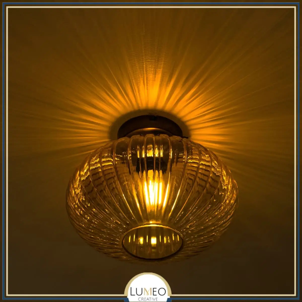 plafonnier en verre teinté chaleureux