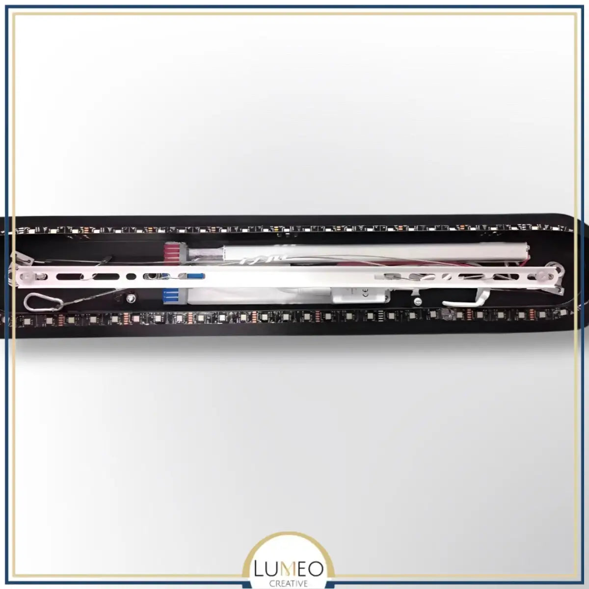 Socle de plafond rectangulaire pour suspensions multiples