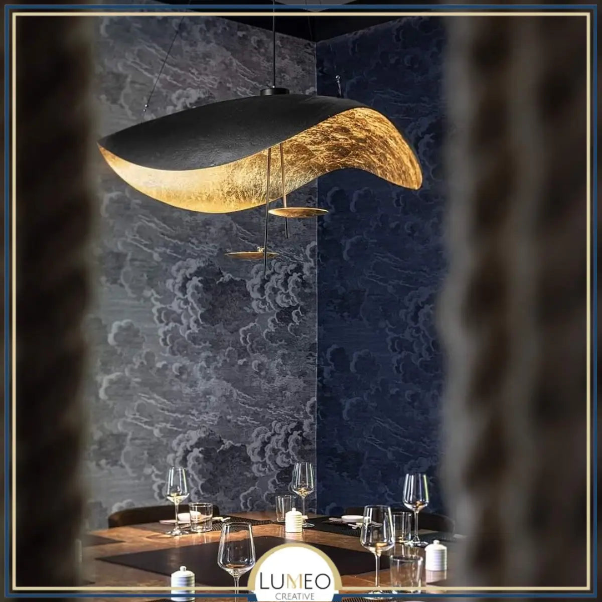 Suspension chic au design moderne | Noir & or ou blanche & or