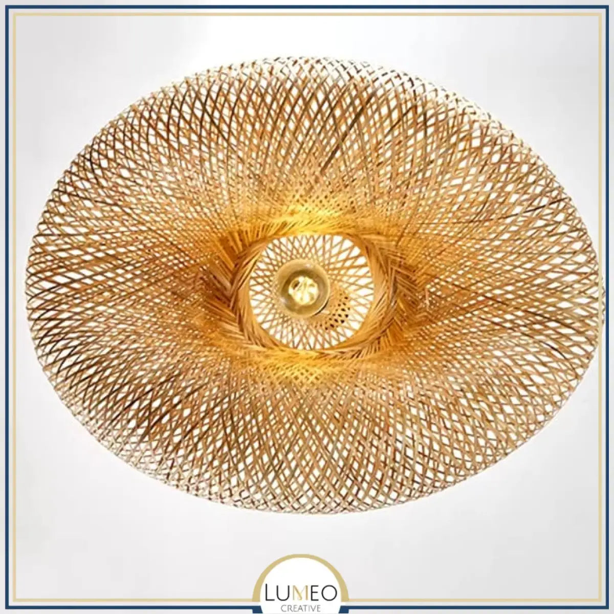 Suspension design en rotin tressé | Forme organique et chaleureuse