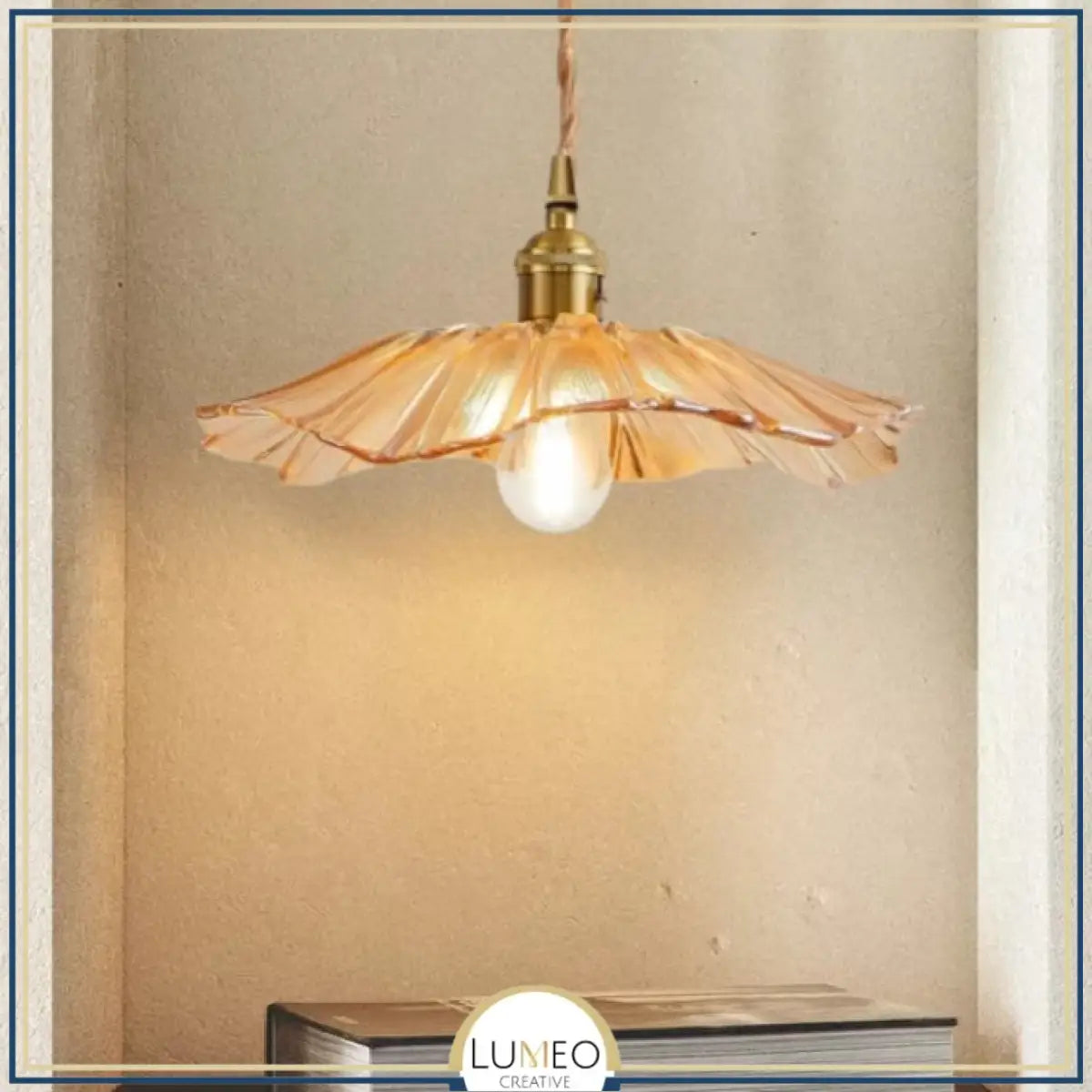 Suspension et plafonnier florale en verre coloré | Luminaire vintage en forme de fleur A / Ambre