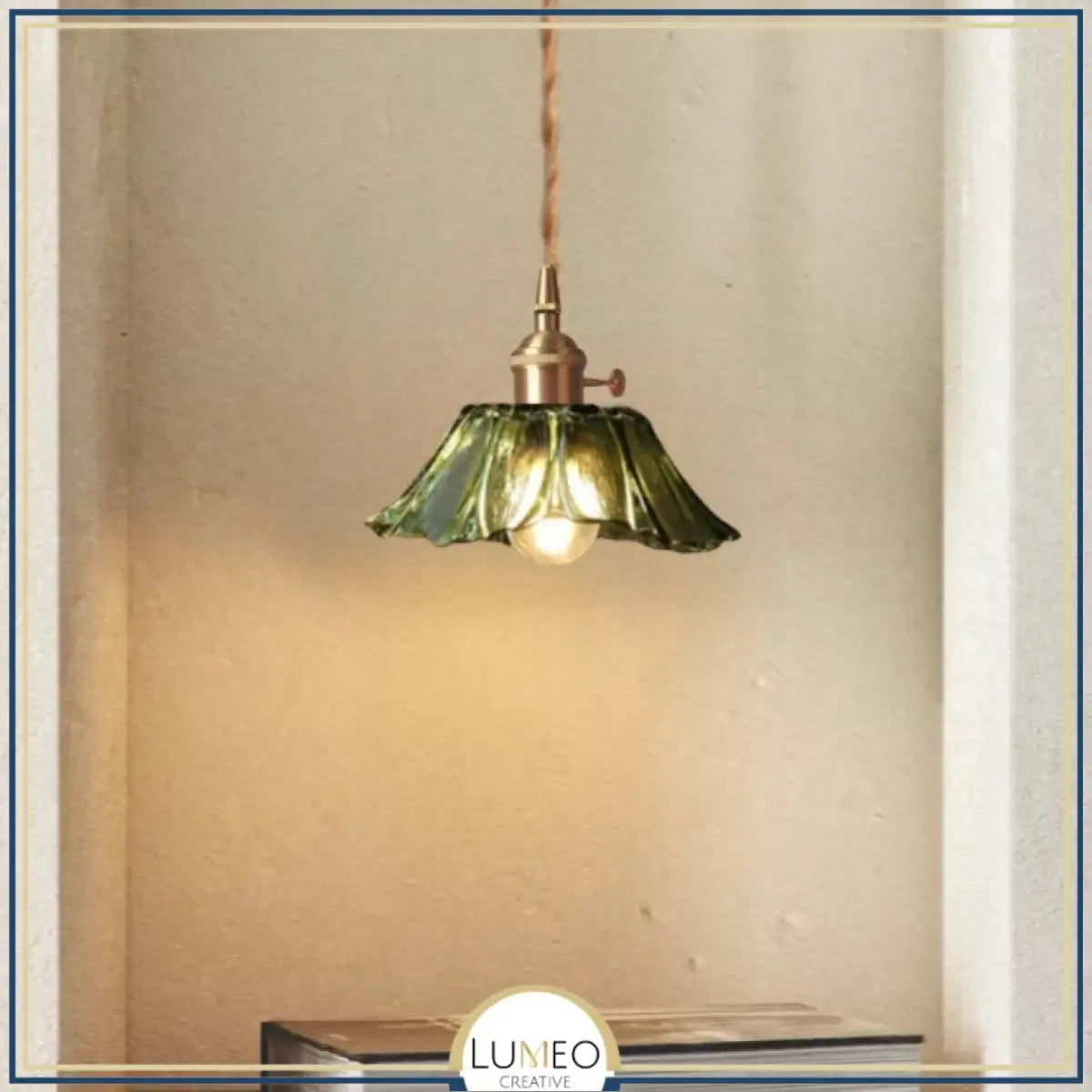 Suspension et plafonnier florale en verre coloré | Luminaire vintage en forme de fleur B / Vert
