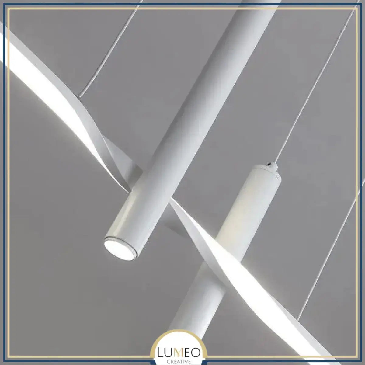 Suspension LED design minimaliste | Ligne graphique & éclairage ciblé