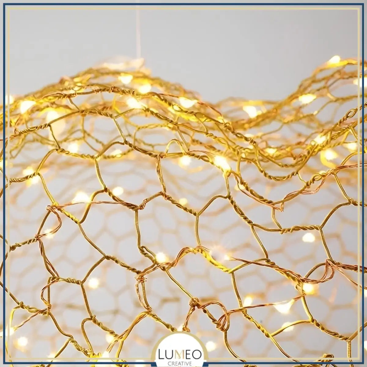 Suspension nuage métallique | Légèreté et élégance lumineuse