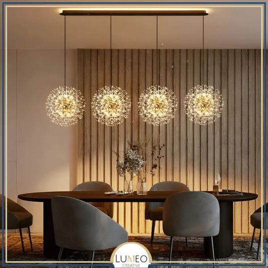 suspension pissenlit dorée ronde dans une salle à manger moderne