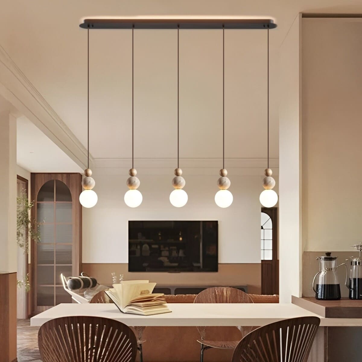 Suspension chic en verre opalin, pierre naturelle et bois | PERLINE
