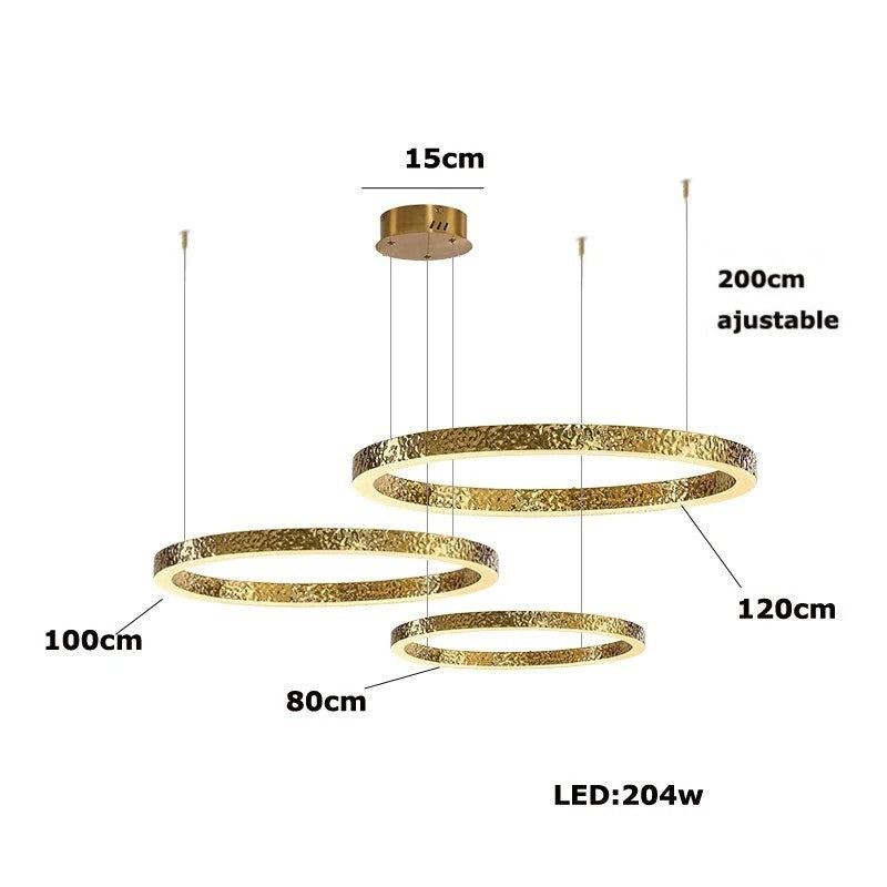 Lustre anneaux martelés dorés | Contemporain & Chic