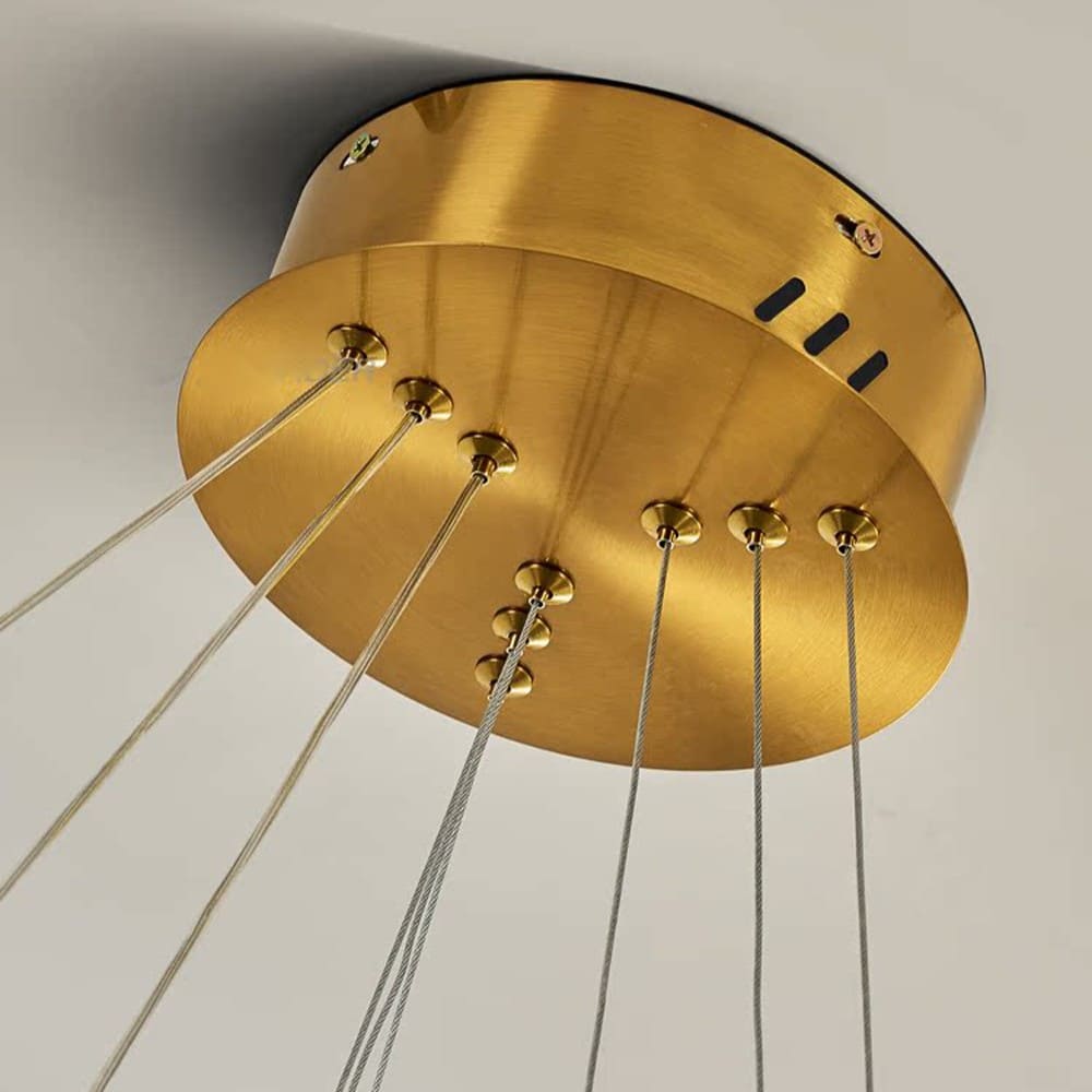 Lustre anneaux martelés dorés | Contemporain & Chic
