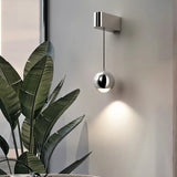 Applique murale boule suspendue chromée | Luminaire design ajustable pour chambre ou salon