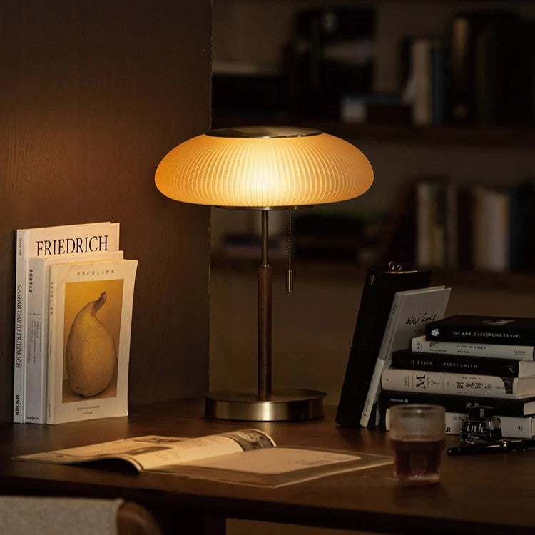 Lampe à poser abat jour en verre strié | Élégance Rétro chic