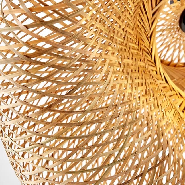 Suspension design en rotin tressé | Forme organique et chaleureuse
