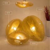 Suspension design en rotin tressé | Forme organique et chaleureuse