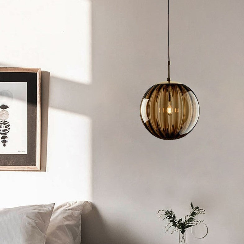 Suspension globe en verre nervuré | Éclat rétro & charme coloré