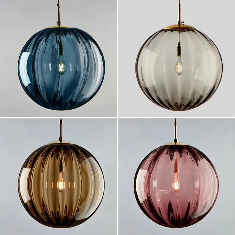 Suspension globe en verre nervuré | Éclat rétro & charme coloré