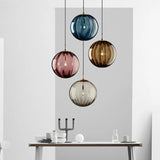 Suspension globe en verre nervuré | Éclat rétro & charme coloré