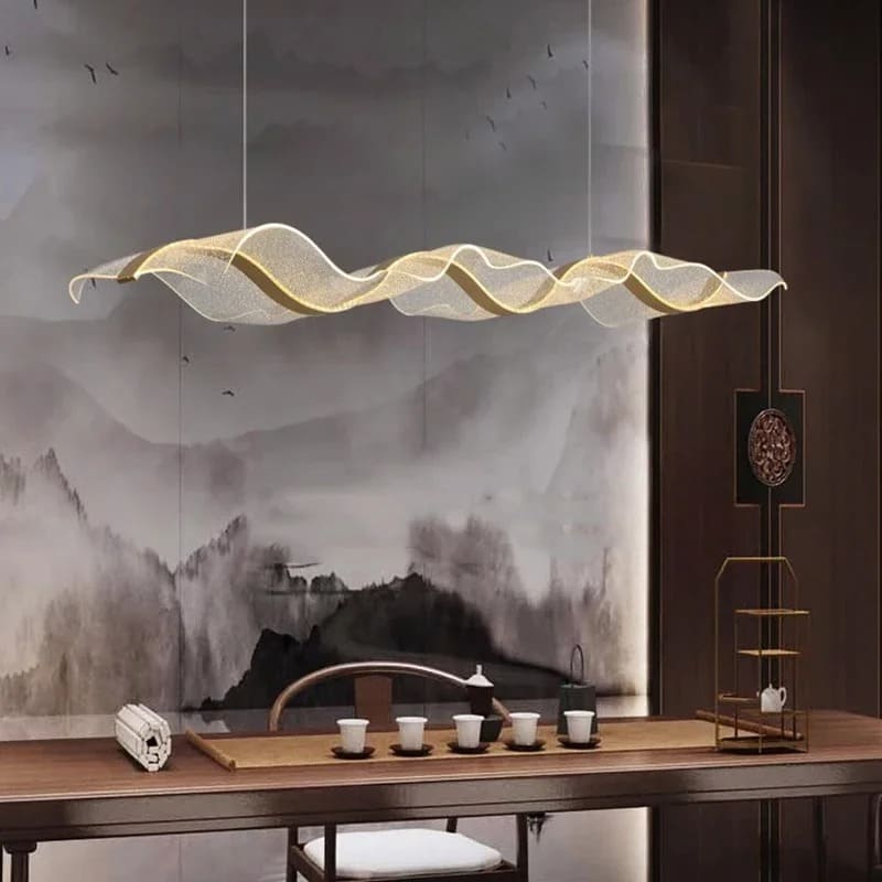 Suspension ondulante LED dorée