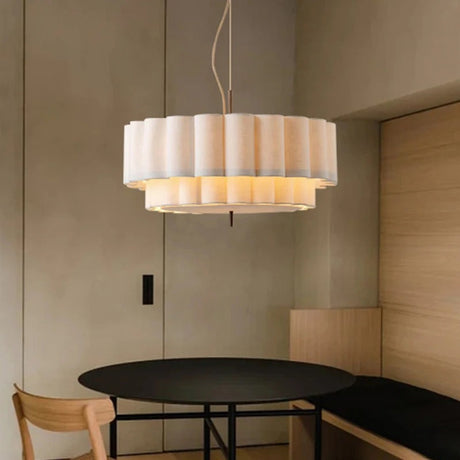 Suspension ronde en tissu plissé Japandi au design minimaliste