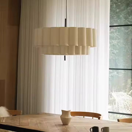 Suspension ronde en tissu plissé Japandi au design minimaliste