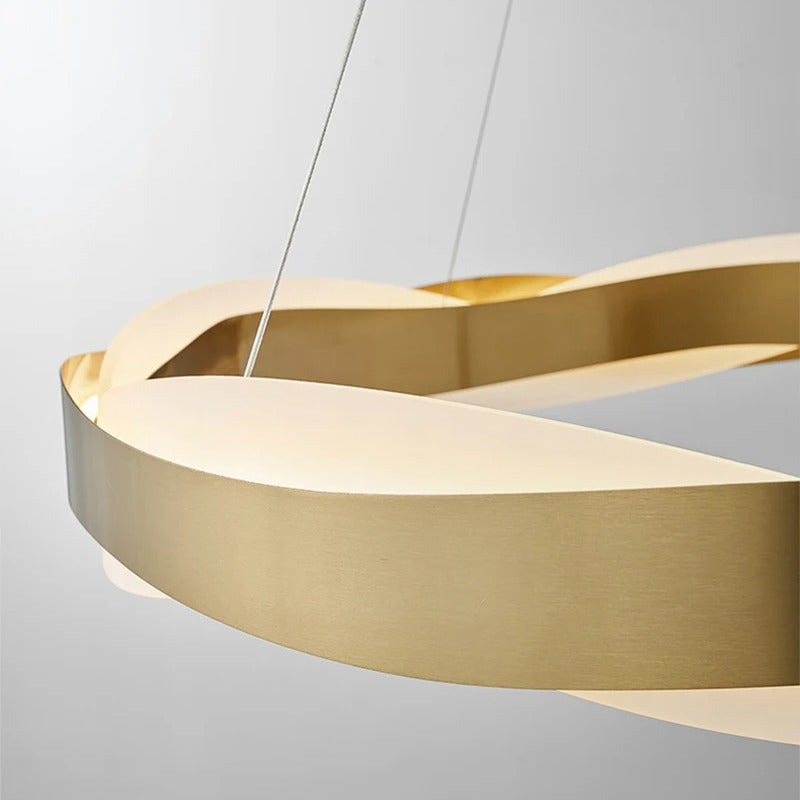 Suspension ruban LED torsadé | Fluidité sculpturale & lumière design