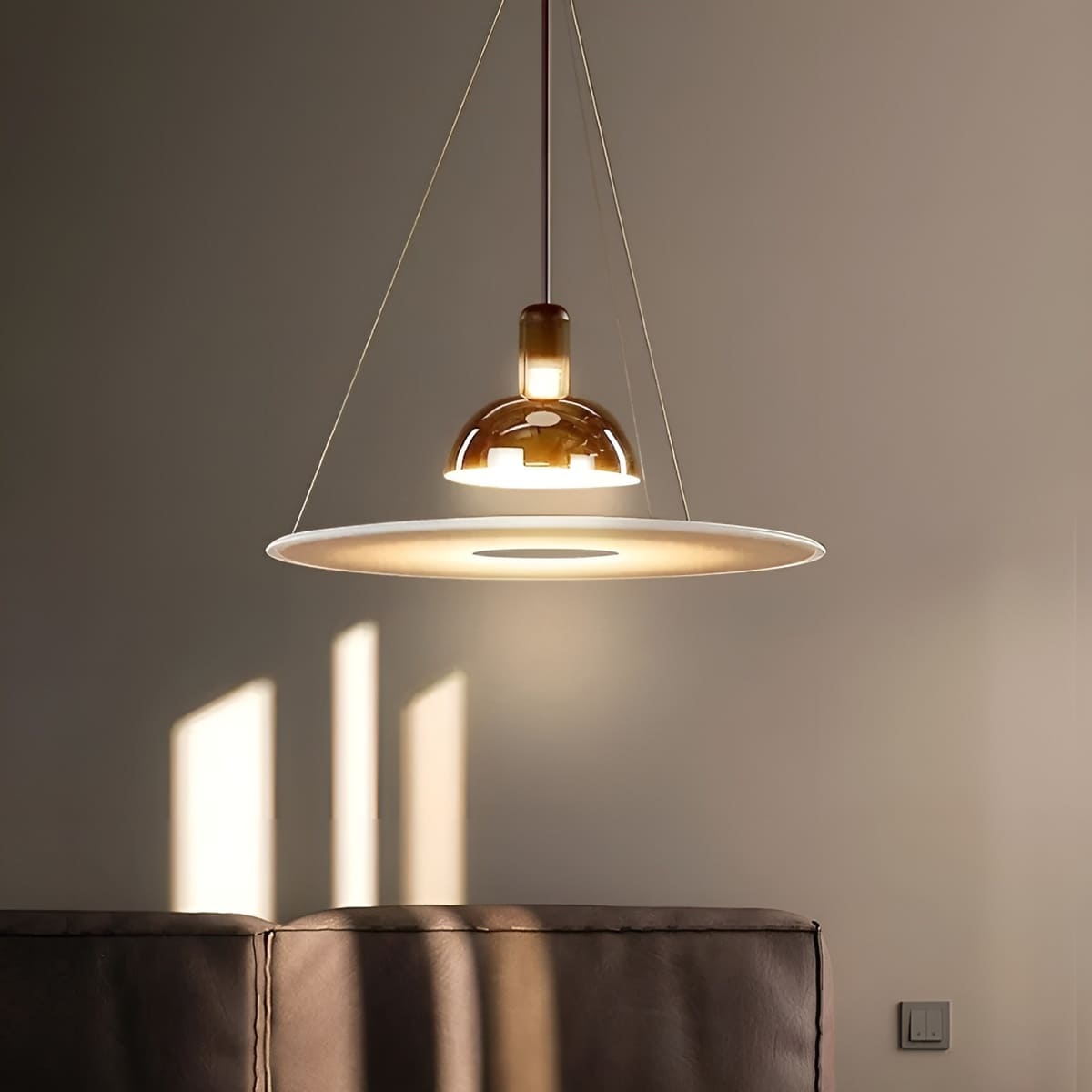 Suspension sculpturale circulaire | Design suspendu & éclairage indirect