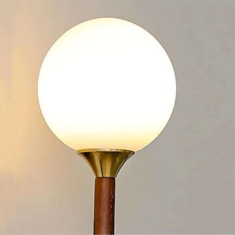 Applique murale vintage globe en verre & bois | Luminaire au charme rétro chic