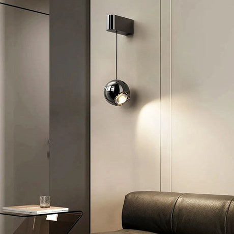 Applique murale boule suspendue chromée | Luminaire design ajustable pour chambre ou salon
