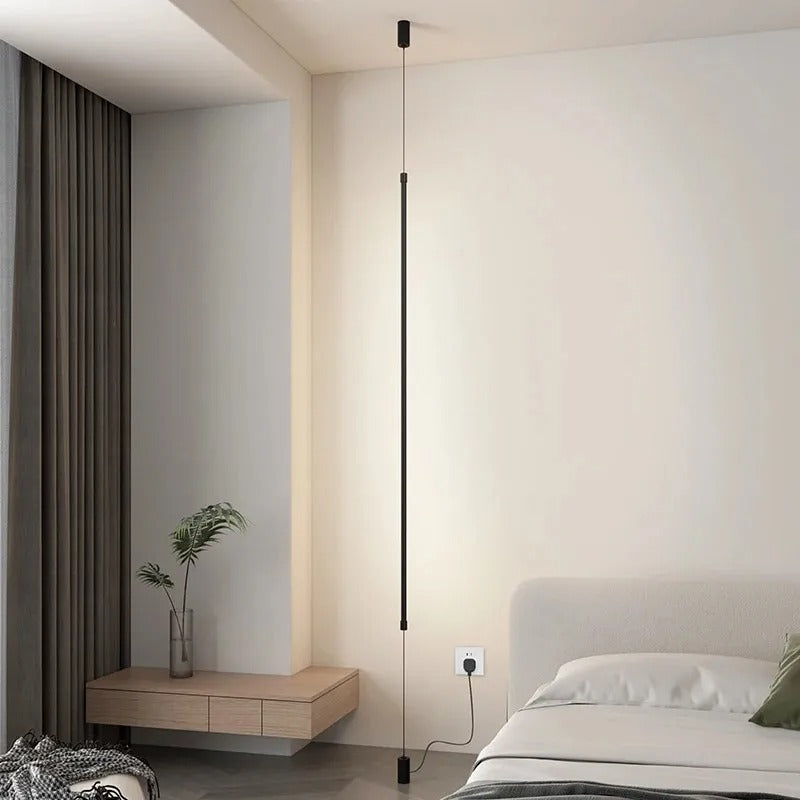 Tube lumineux mural vertical LED | Luminaire minimaliste avec option prise intégrée