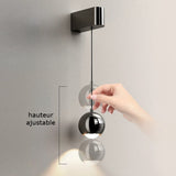 Applique murale boule suspendue chromée | Luminaire design ajustable pour chambre ou salon