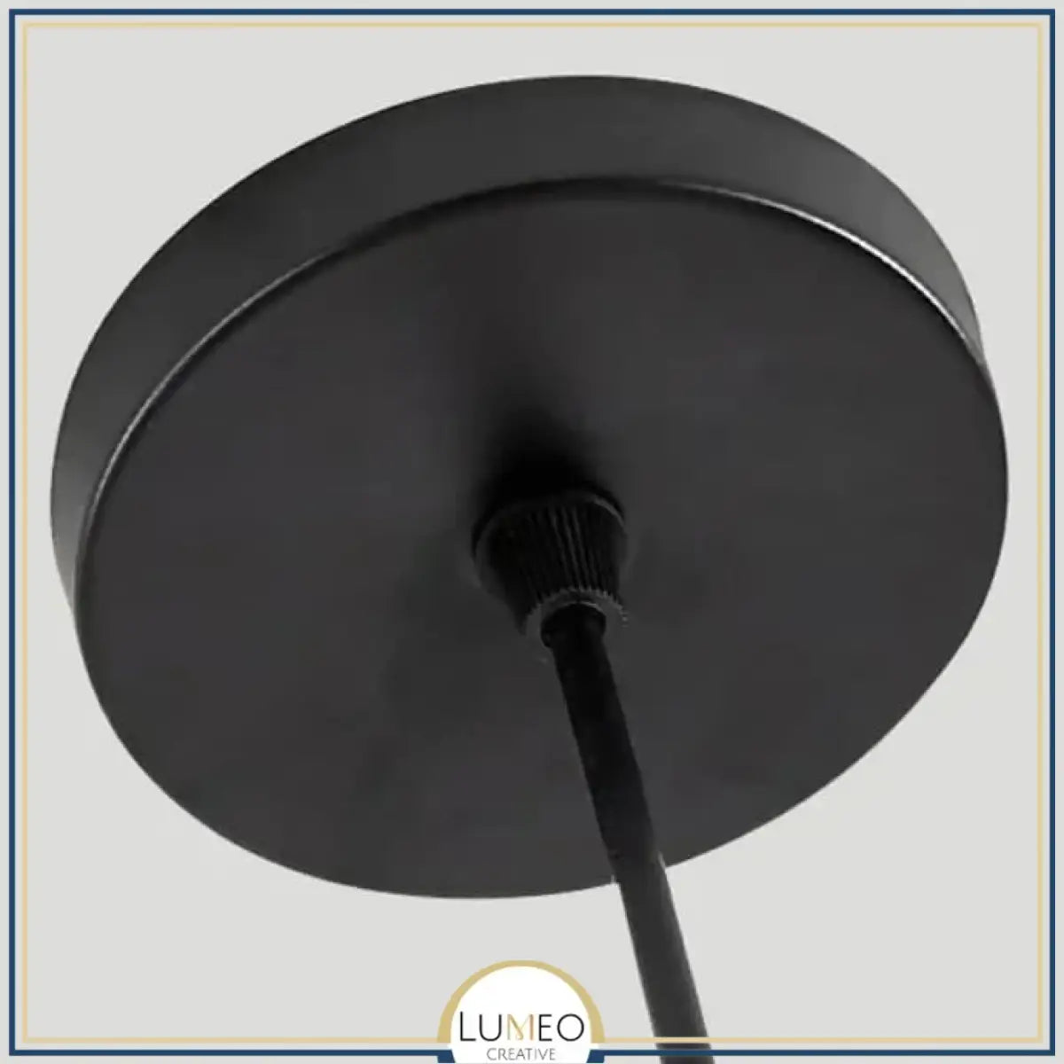 Suspension design en rotin tressé | Forme organique et chaleureuse