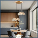 Suspension fleur en tissu au style Japandi